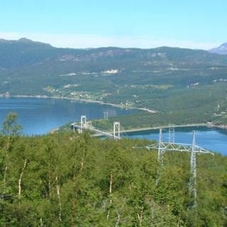 Brücke über den Fjord (Foto: SWR, SWR -)