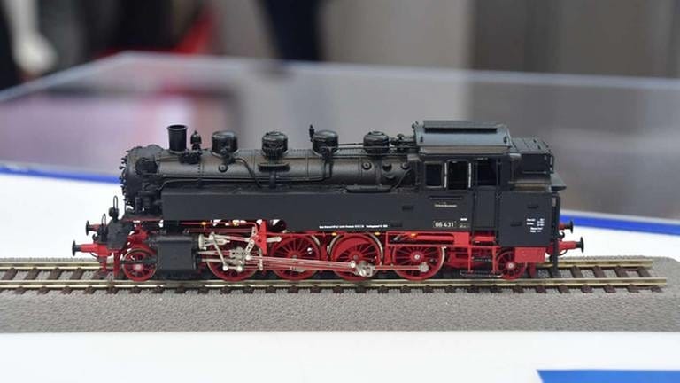 Eine der wichtigsten "Roco" Neuheiten ist die Dampflok Baureihe 86. (Foto: SWR, SWR - Harald Kirchner)