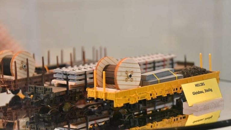 Spezialladungen für den Gleisbau werden ebenfalls gefertigt (Foto: SWR, SWR - Harald Kirchner)