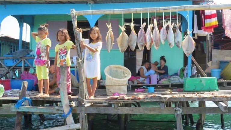 Stelzendörfer – eine ehemals  traditionelle Lebensform von Fischern und ihren Familien.