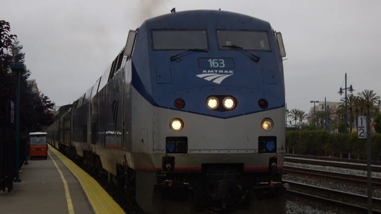 Amtrak in Emerville (Foto: SWR, SWR - Alexander Schweitzer)