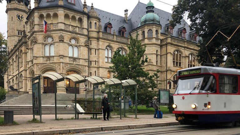 In Liberec erinnert viel an die Glanzzeit vor dem ersten Weltkrieg, als die Stadt zu Österreich-Ungarn gehörte und wohlhabende Geschäftsleute hier das Sagen hatten. (Foto: SWR, Kirsten Ruppel)