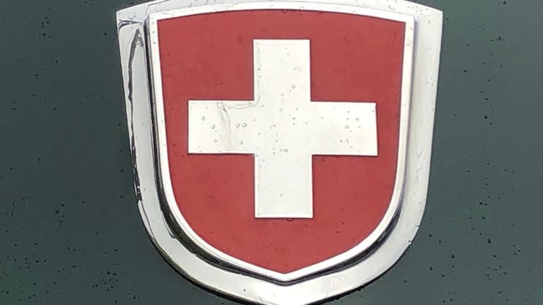 Das Schweizerkreuz an der Stirnseite der Koblenzer Bo’Bo‘.