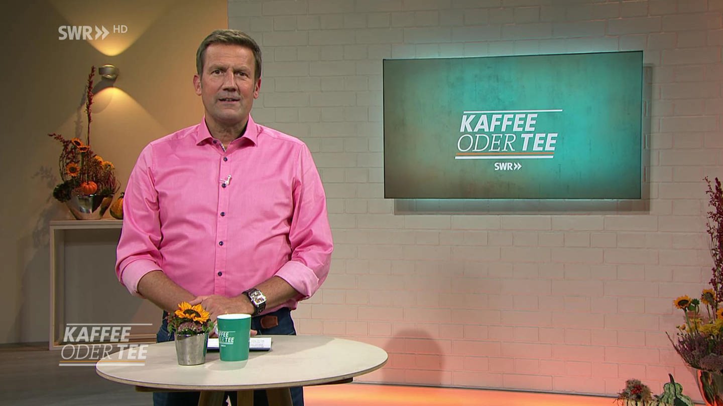 Moderator Jens Hübschen in der Sendung Kaffee oder Tee (Foto: SWR)