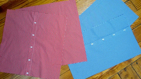 Kissenvorderseite aus dem Blusen-Hemdenrückteil zuschneiden.  (Foto: Laura Wilhelm)