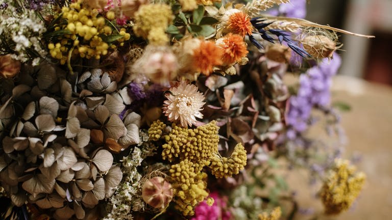 getrockneter Blumen-Strauß (Foto: Getty Images, istock photo)
