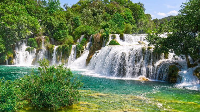 Wasserfälle im Nationalpark Krka in Kroatien (Foto: IMAGO, 0362220372)