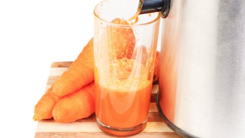 Ensafter mit Karotten - gut für Gemüse und Obst