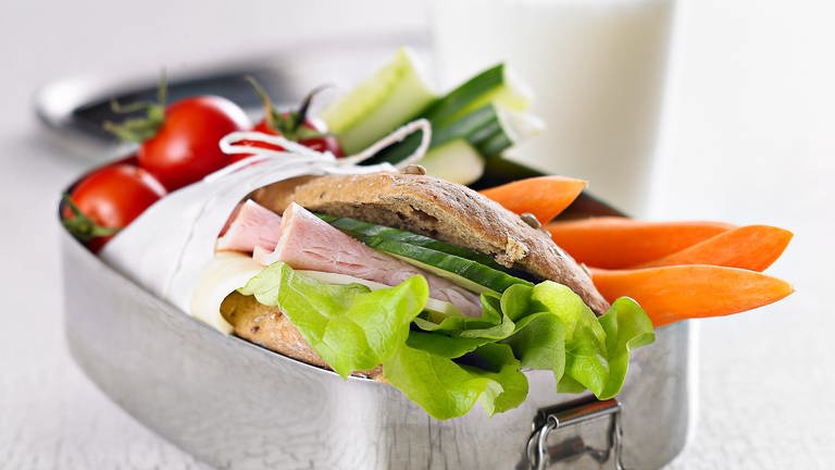 Sandwich in einer Lunchbox (Foto: Colourbox)