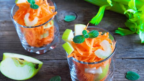 Karotten-Apfel-Salat (Foto: Colourbox)