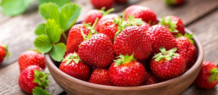 Erdbeeren in der Schale (Foto: Colourbox)