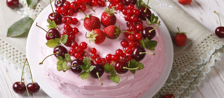 Torte mit Beeren (Foto: Colourbox)