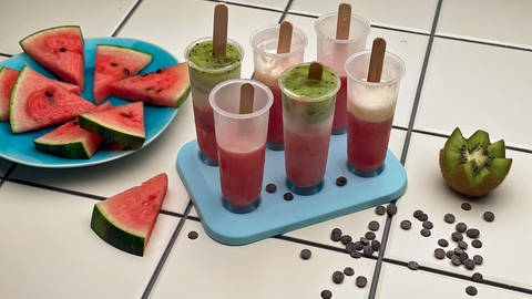Wassermelonen-Eis am Stiel (Foto: SWR)