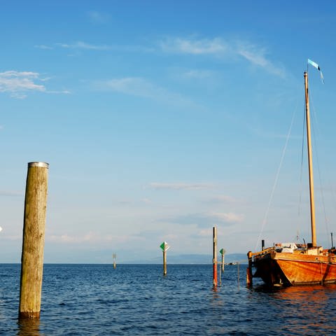 Holzboot auf Bodensee (Foto: Colourbox)