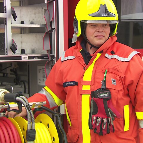 Vater Jochen Lutz als Freiwilliger Feuerwehrmann (Foto: SWR)