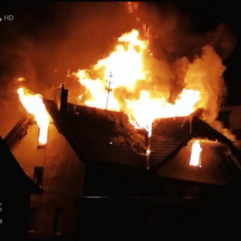 brennendes Haus (Foto: SWR)