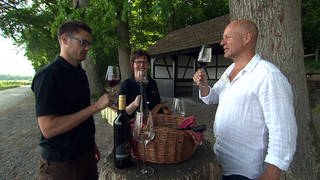Axel Gagstätter besucht das Weingut Weihbrecht in Bretzfeld (Foto: SWR)