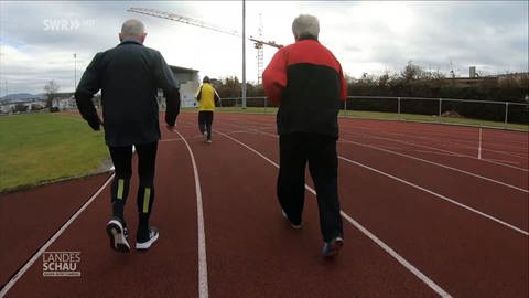 Drei Senioren beim Sport (Foto: SWR)