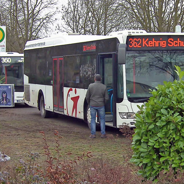 Chaotische Schülerbeförderung in Polch (Foto: SWR)
