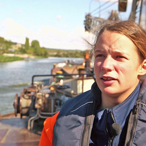 Tara Kirwald, Binnenschifffahrtskapitänin (Foto: SWR)
