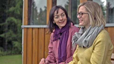 Lena Schmidt und Corinna Northe legen den Fokus bei Demenz auf positive Gefühle. (Foto: SWR)