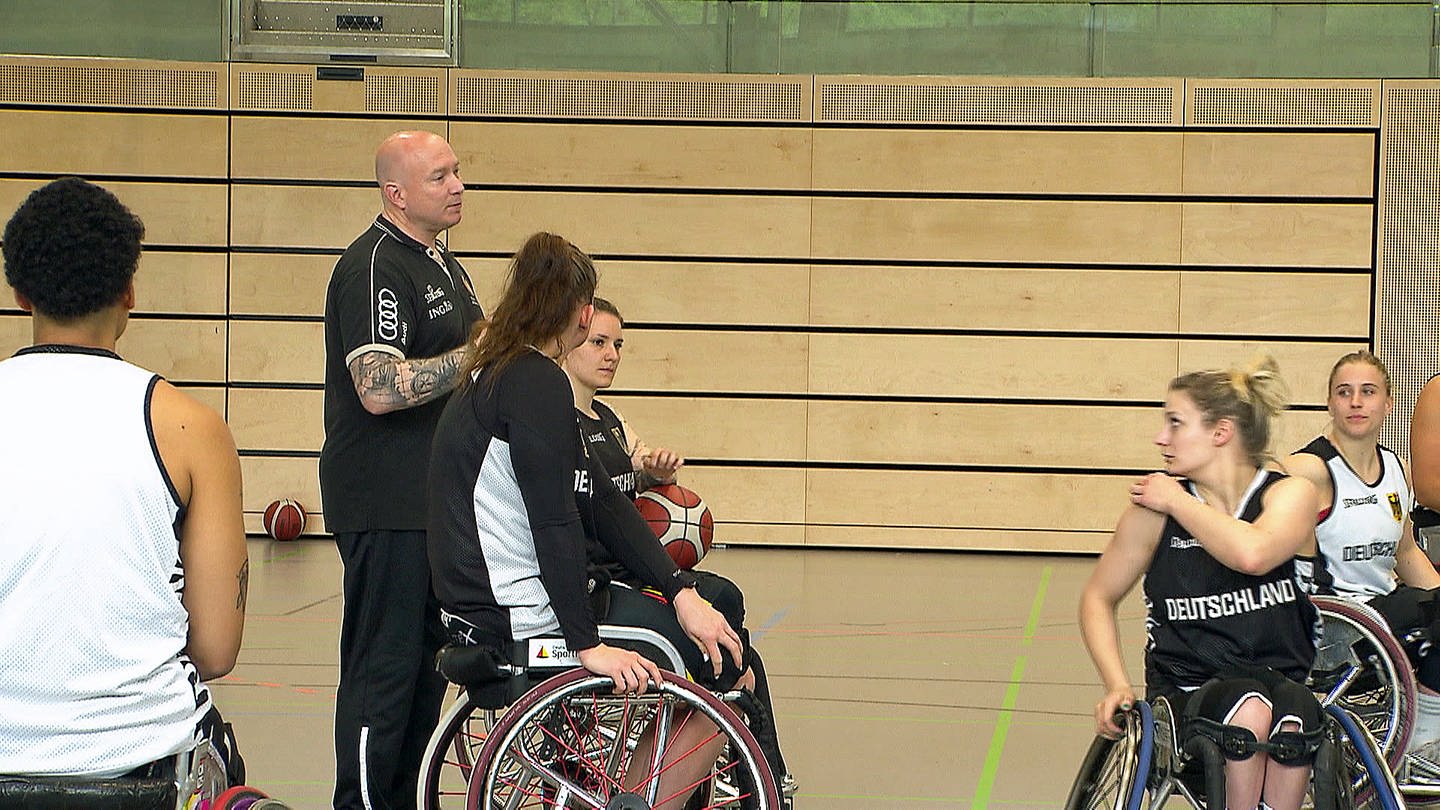 WM-Vorbereitung in Trier Damen-Nationalteam im Rollstuhlbasketball - Landesschau Rheinland-Pfalz
