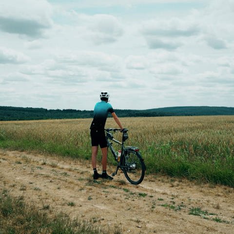 Stefan Kistner fährt mit seinem Fahrrad am liebsten durchs Ellerbachtal. (Foto: SWR)