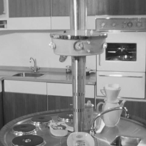 Völlig elektronisch: So stellte man sich 1963 die Küche der Zukunft vor. (Foto: SWR)