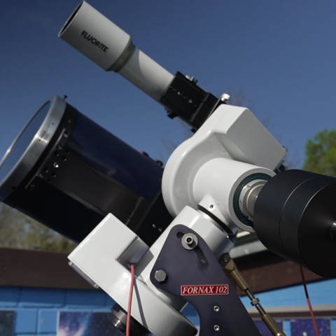Teleskop in einer Sternwarte