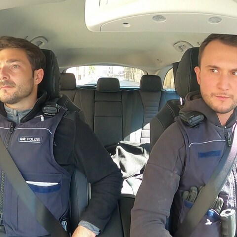 Daniel Voigt und Patrick Linz vom kriminaldauerdienst in Stuttgart. (Foto: SWR)
