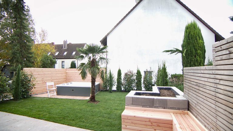 In Mainz wird ein Garten samt Terrasse, Mauer und Whirlpool neu angelegt. (Foto: SWR)
