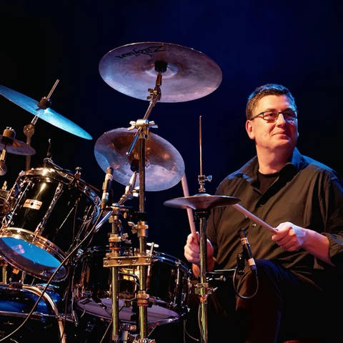 Frank Hüsch am Schlagzeug