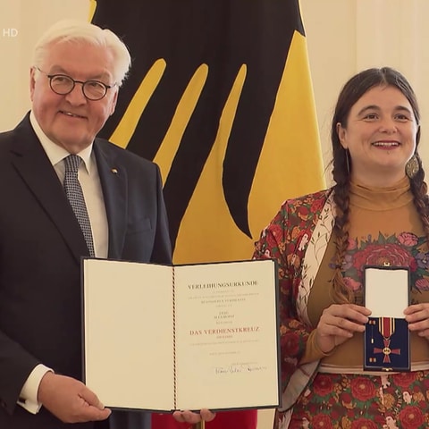 Alea Horst mit Bundespräsident Frank Walter Steinmeier
