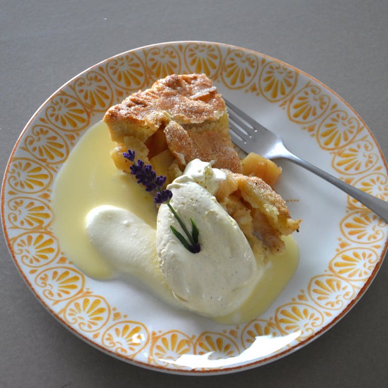 Pfälzer Apfel-Pie mit Vanilleeis von Susanne Nett (Foto: SWR)