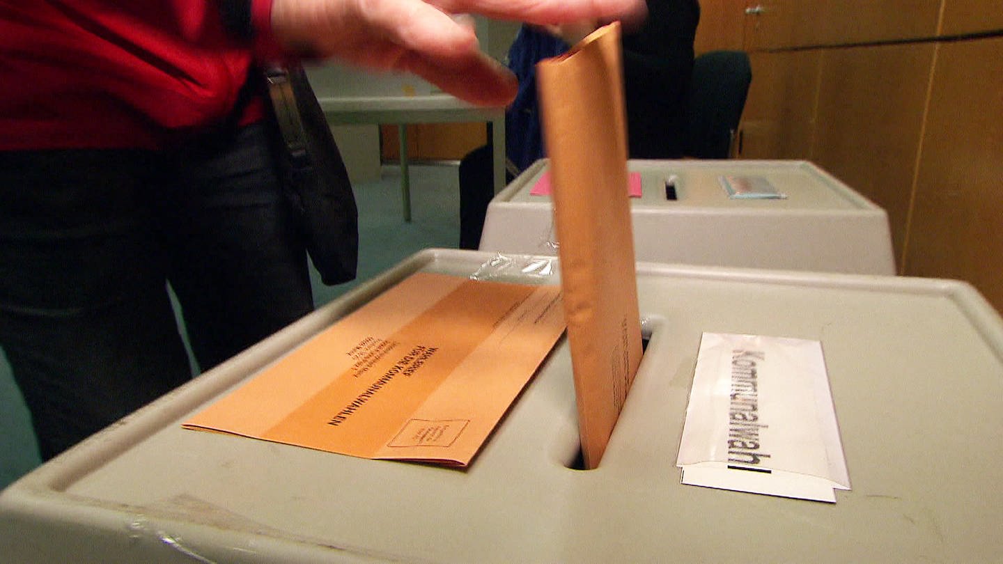 Stimmabgabe bei der Kommunalwahl ind Rheinland-Pfalz