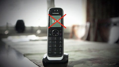 Telefon - Display mit Notfalrufnummer 110 (Foto: SWR)