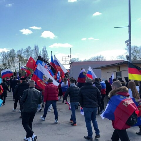 Z-Symbol in Deutschland: Auch auf pro-russischen Demonstrationen zu sehen (Foto: SWR)