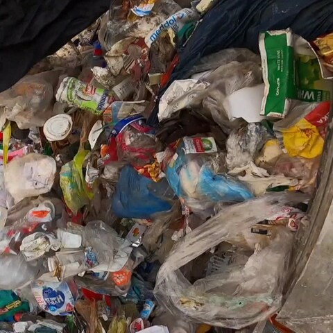 Plastikmüll auf einer Deponie (Foto: SWR, SWR)