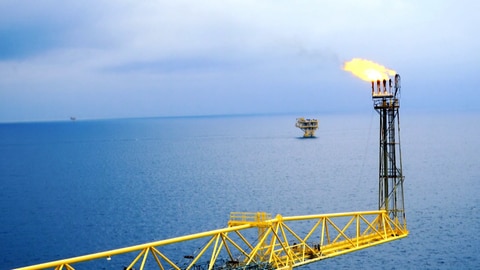 Ob an Land oder auf hoher See: Aus mehreren tausend Metern Tiefe wird Erdgas mit großem Aufwand an die Erdoberfläche befördert (Foto: SWR)