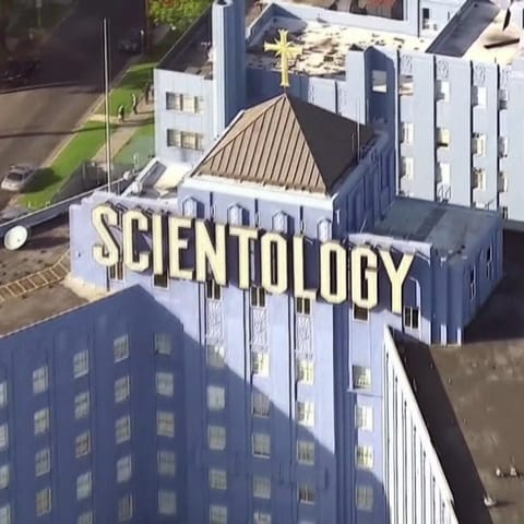 Drohnenflug über Scientology-Zentrale (Foto: SWR)