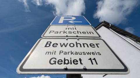 Die Gebühren für das Anwohnerparken werden in Rheinland-Pfalz deutlich steigen.  (Foto: dpa Bildfunk, picture alliance)