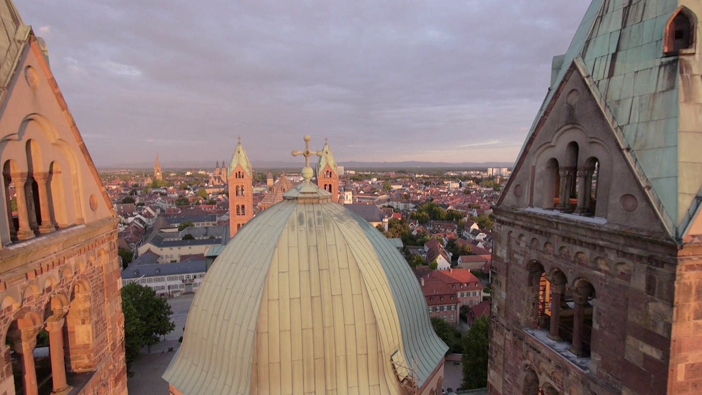 Der Dom in Speyer ist einer der drei großen romanischen Kirchen in Rheinland-Pfalz. Weitere stehen in Worms und Mainz. (Foto: SWR)