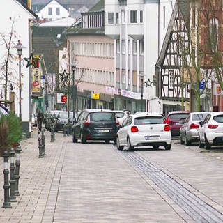 Höhr-Grenzhausen - Die Rathausstraße (Foto: SWR)