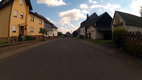 Die Straße "In der Träb" in Stipshausen (Foto: SWR, SWR -)