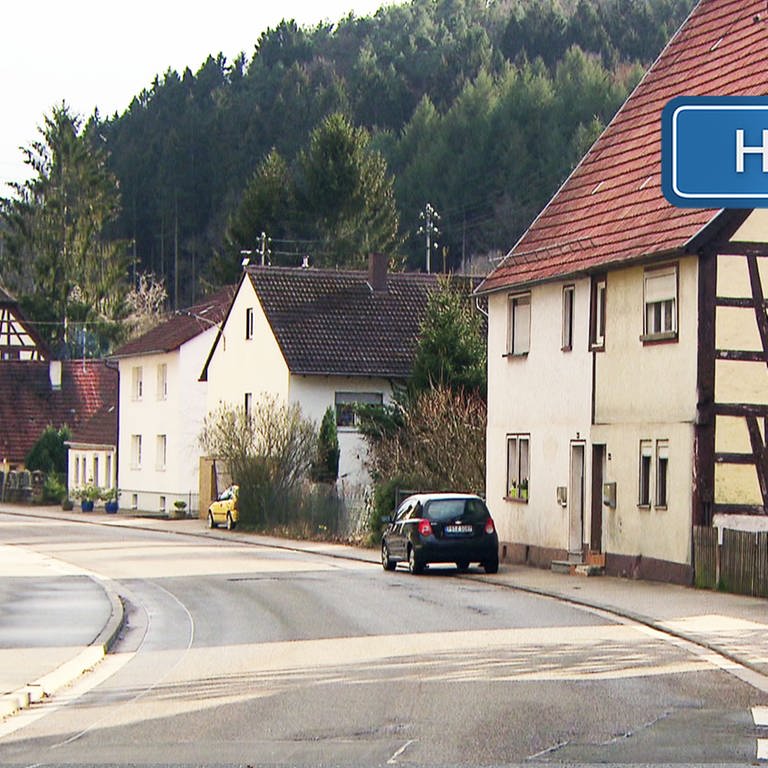 Die Lemberger Straße in Salzwoog (Foto: SWR)