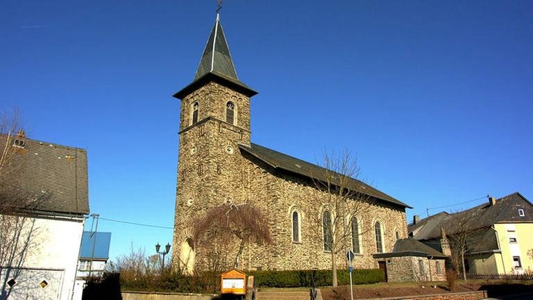 Perscheid - Kirche aussen (Foto: SWR, SWR -)