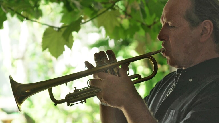 Hierzuland Albig, Trompeter (Foto: SWR)