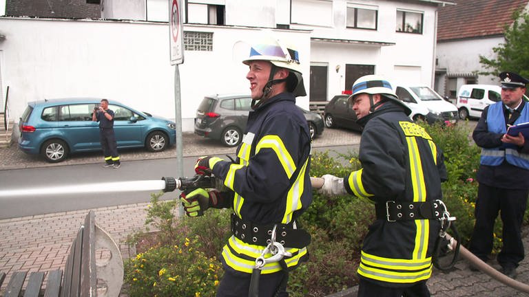 Girkenroth - Feuerwehrübung (Foto: SWR)