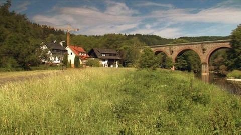 Frauenberg - Bahnhofstraße (Foto: SWR, SWR -)