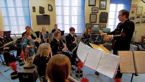 Musikalische Gemeinschaft in der "Alten Schule" (Foto: SWR, SWR -)